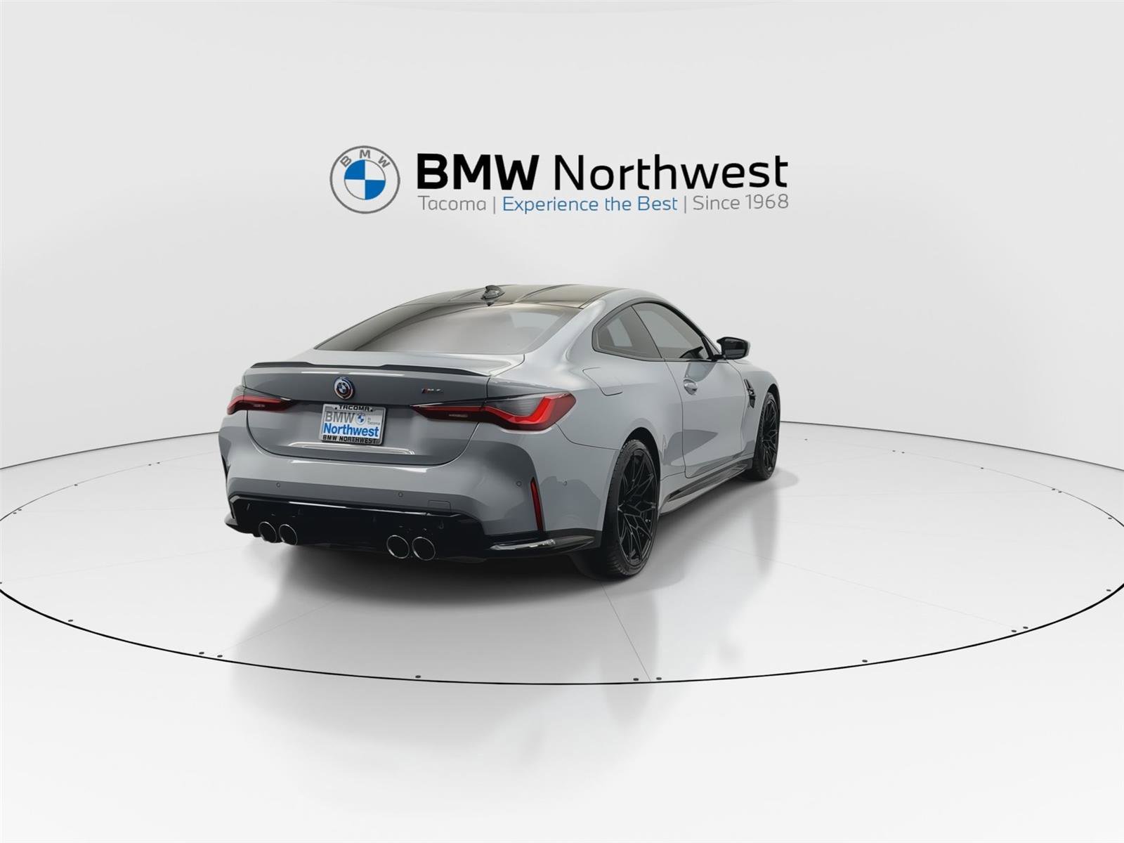 Used 2023 BMW M4 Coupe w/ Executive Package image 2