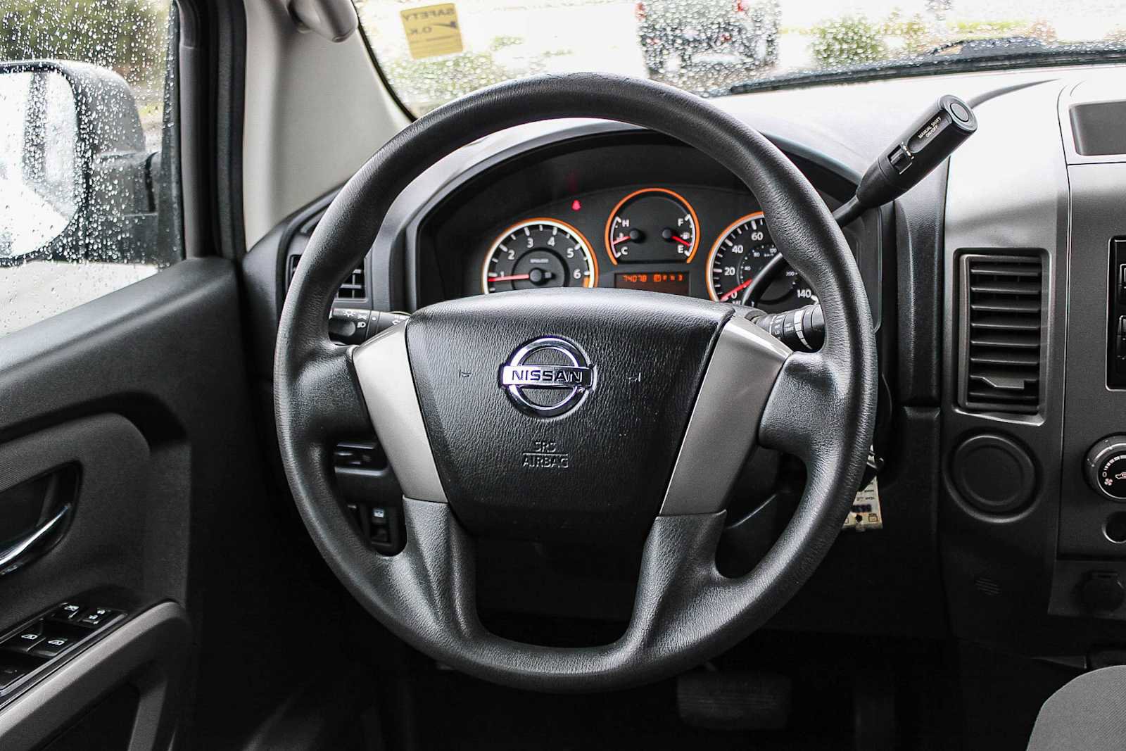 Used 2015 Nissan Titan S image 15
