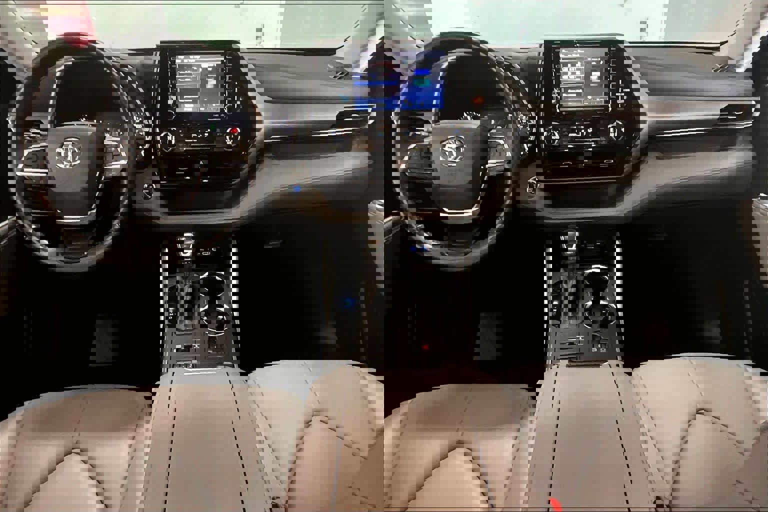 Used 2022 Toyota Highlander XLE image 9