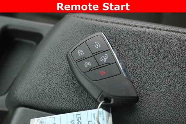 Used 2025 GMC Sierra 2500 SLE w/ SLE Convenience Package AWD/4WD image 3