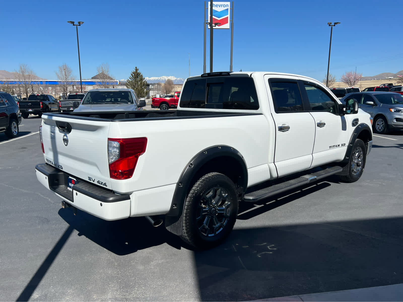 Used 2017 Nissan Titan SV AWD/4WD image 7