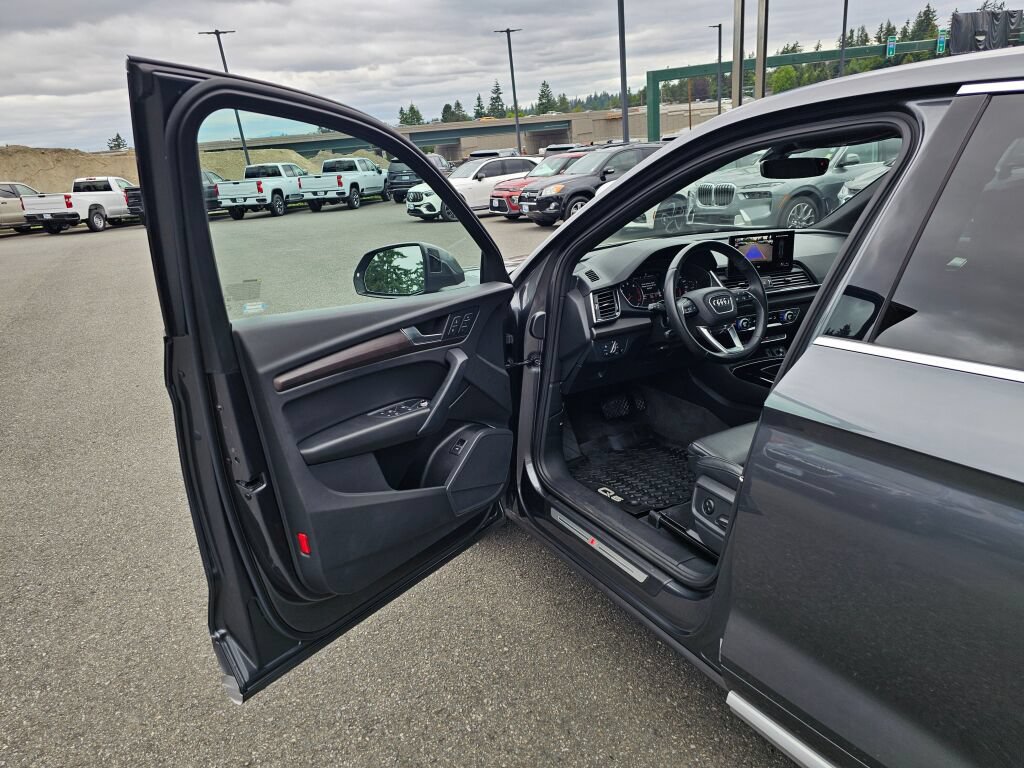 Used 2023 Audi Q5 2.0T Premium w/ Convenience Package AWD/4WD image 19
