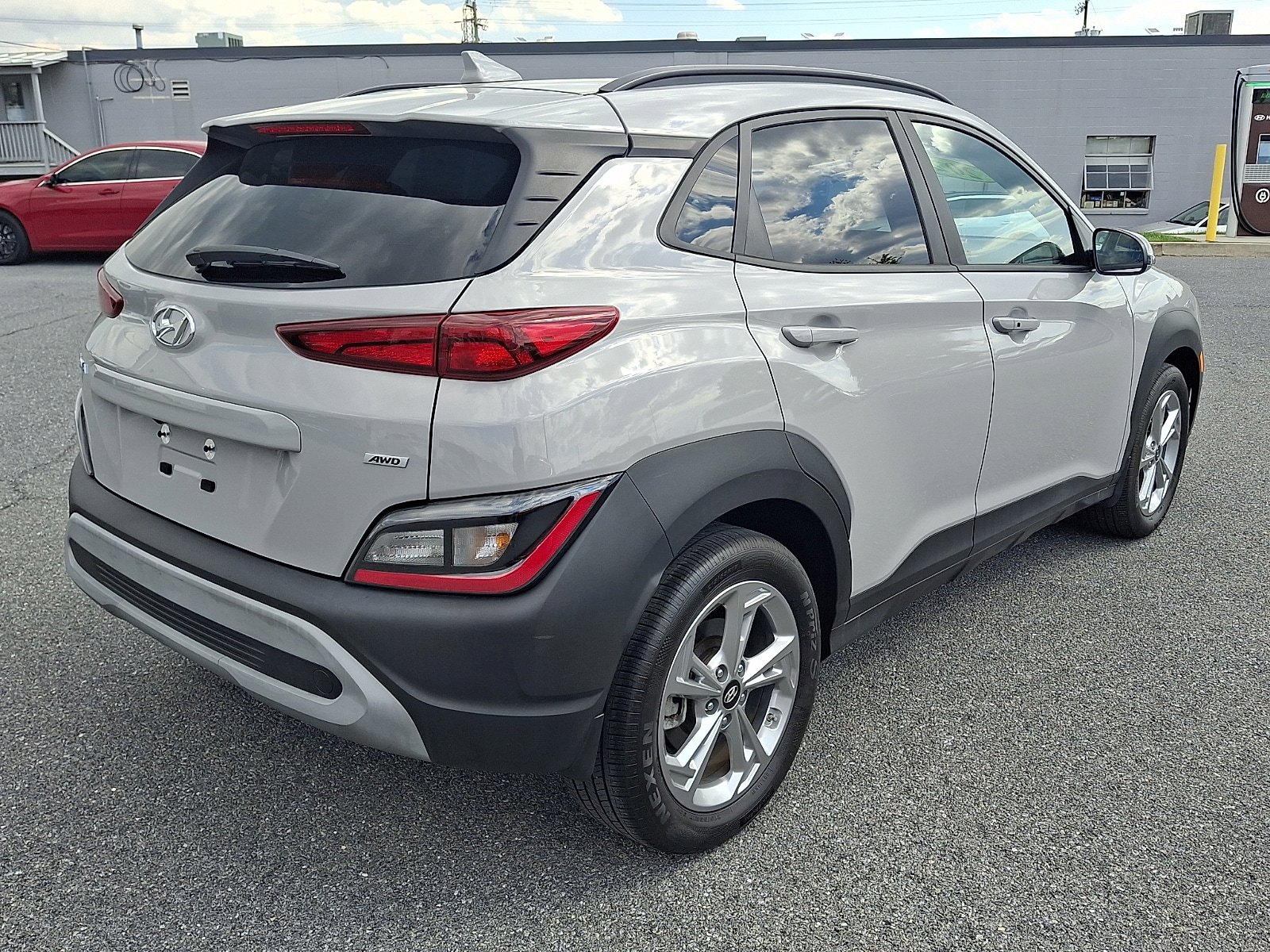 Certified 2023 Hyundai Kona SEL AWD/4WD image 5