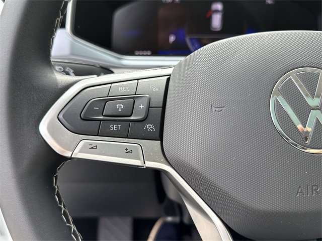 Used 2025 Volkswagen Taos SE image 24