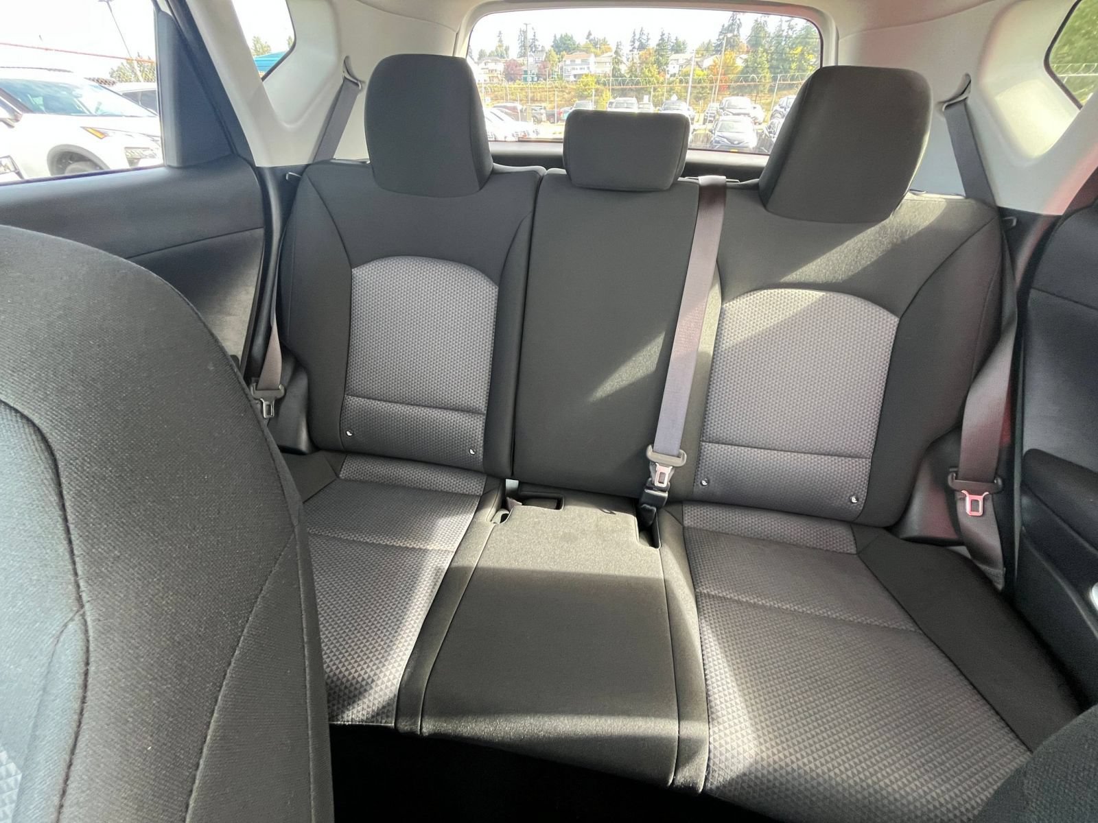 Used 2025 Kia Soul LX w/ LX Technology Package FWD image 37