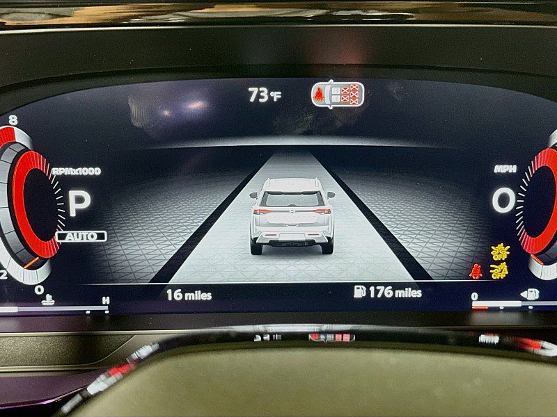 New 2026 Nissan Pathfinder Platinum w/ Accent Package AWD/4WD image 13