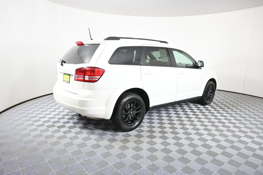 Used 2020 Dodge Journey SE w/ Blacktop Package FWD image 6