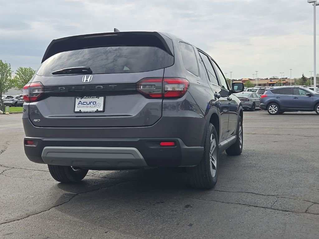 Used 2025 Honda Pilot EX-L image 8