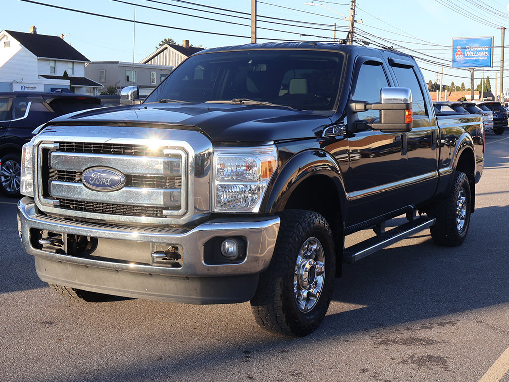 Used 2015 Ford F250 XLT w/ XLT Premium Package AWD/4WD image 3