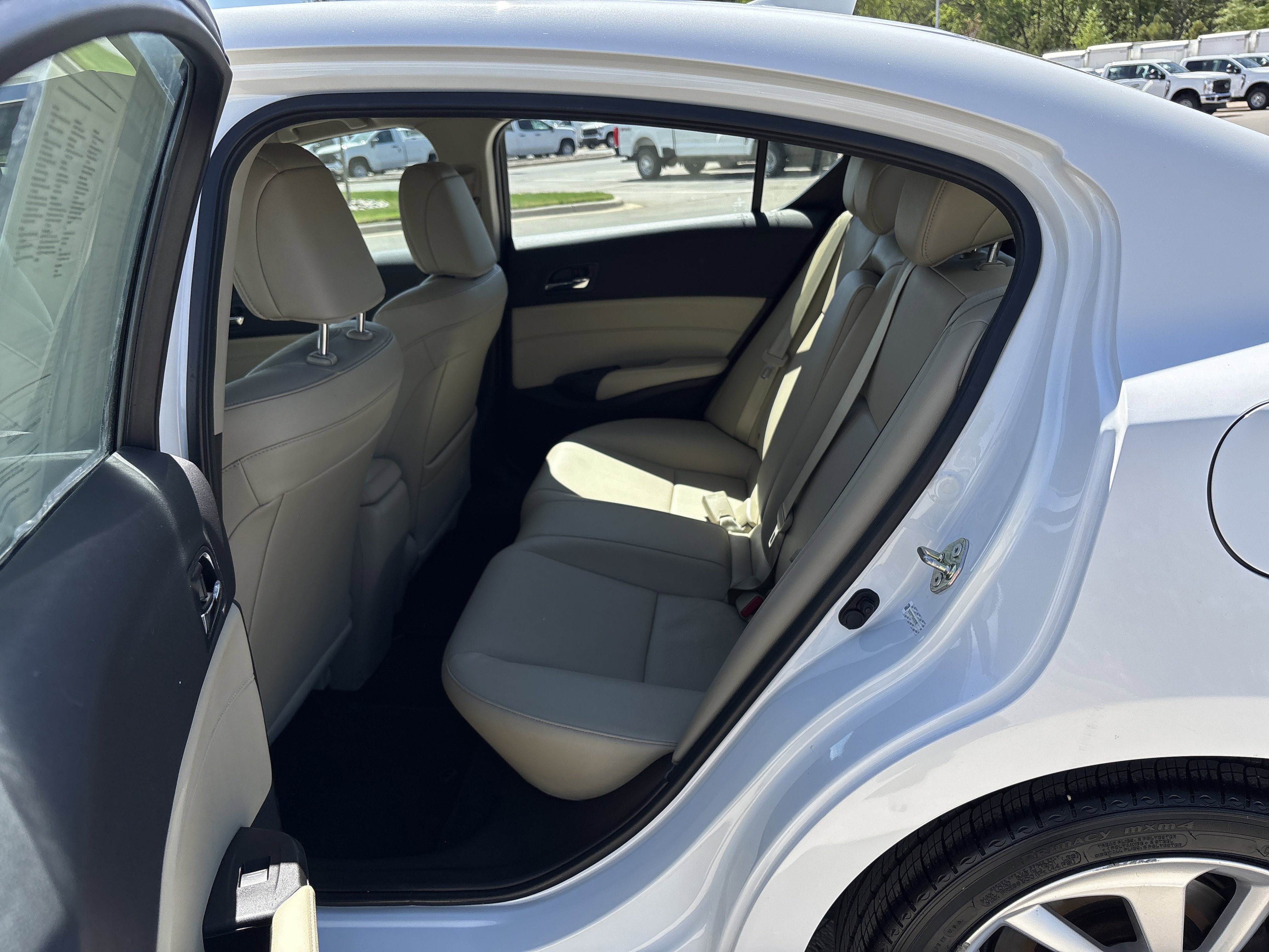 Certified 2016 Acura ILX w/ Premium Package image 31