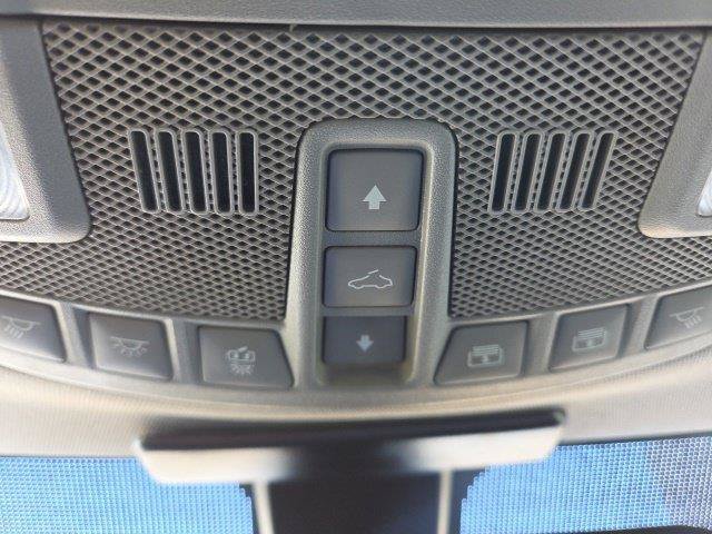 Certified 2018 Ford F350 Lariat w/ Lariat Ultimate Package AWD/4WD image 38