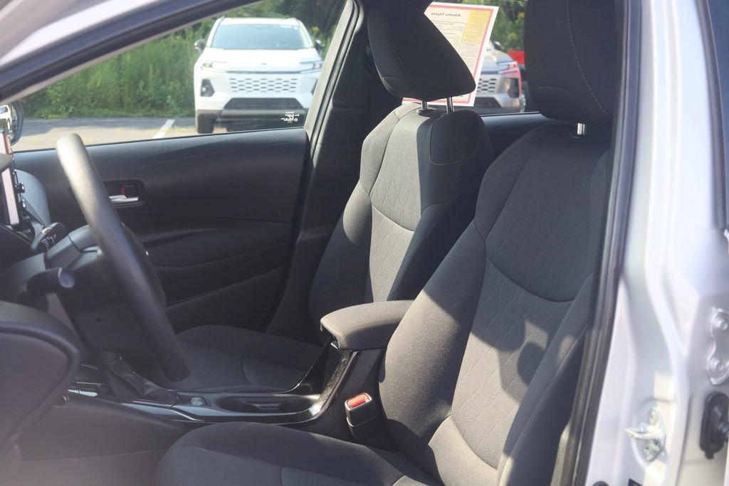 Used 2020 Toyota Corolla LE FWD image 24