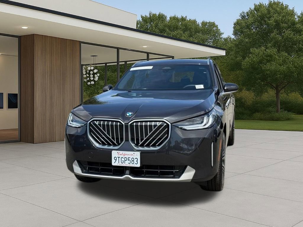 Used 2025 BMW X3 xDrive30i AWD/4WD image 3