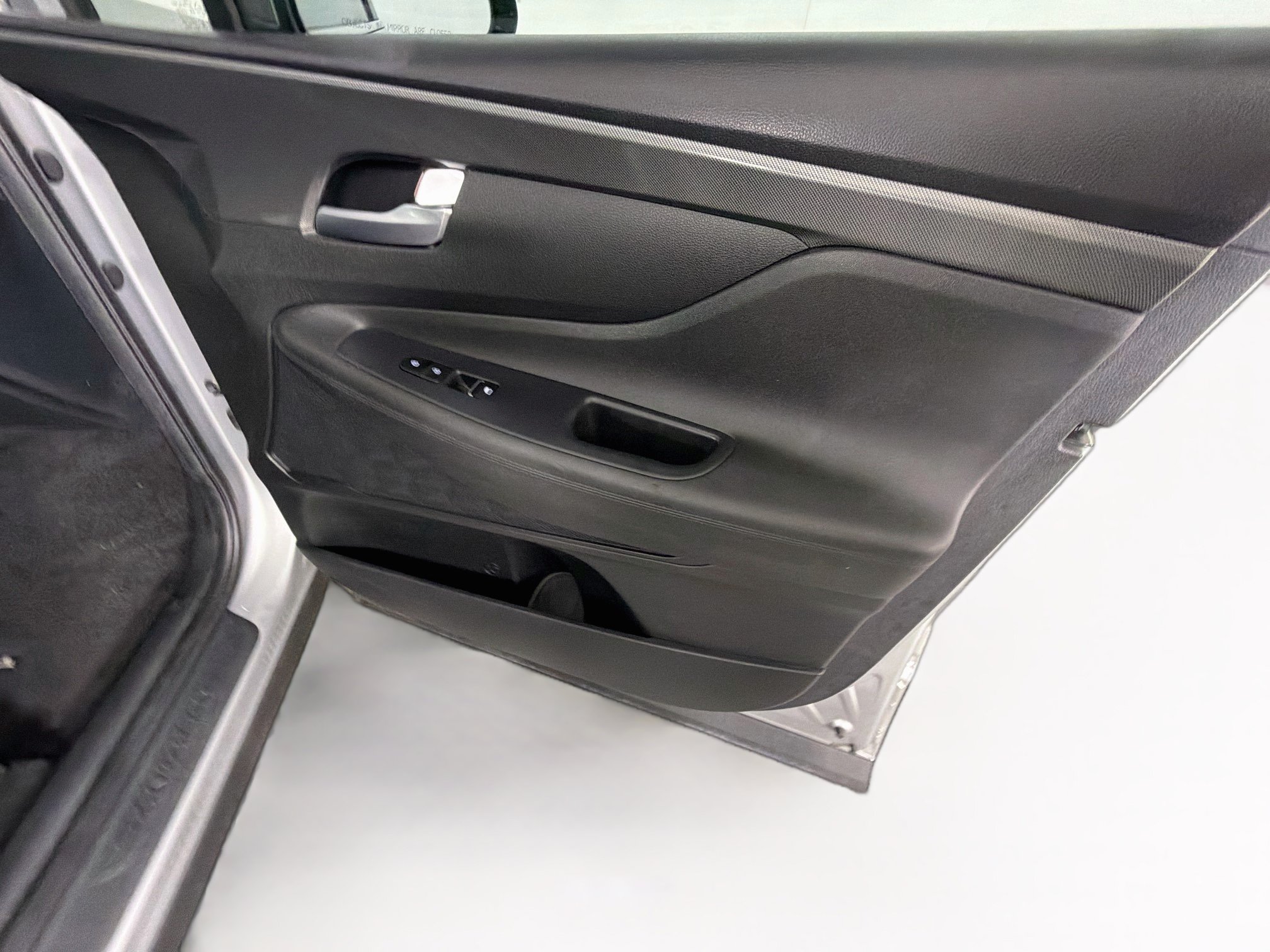 Used 2023 Hyundai Santa Fe SE FWD image 30