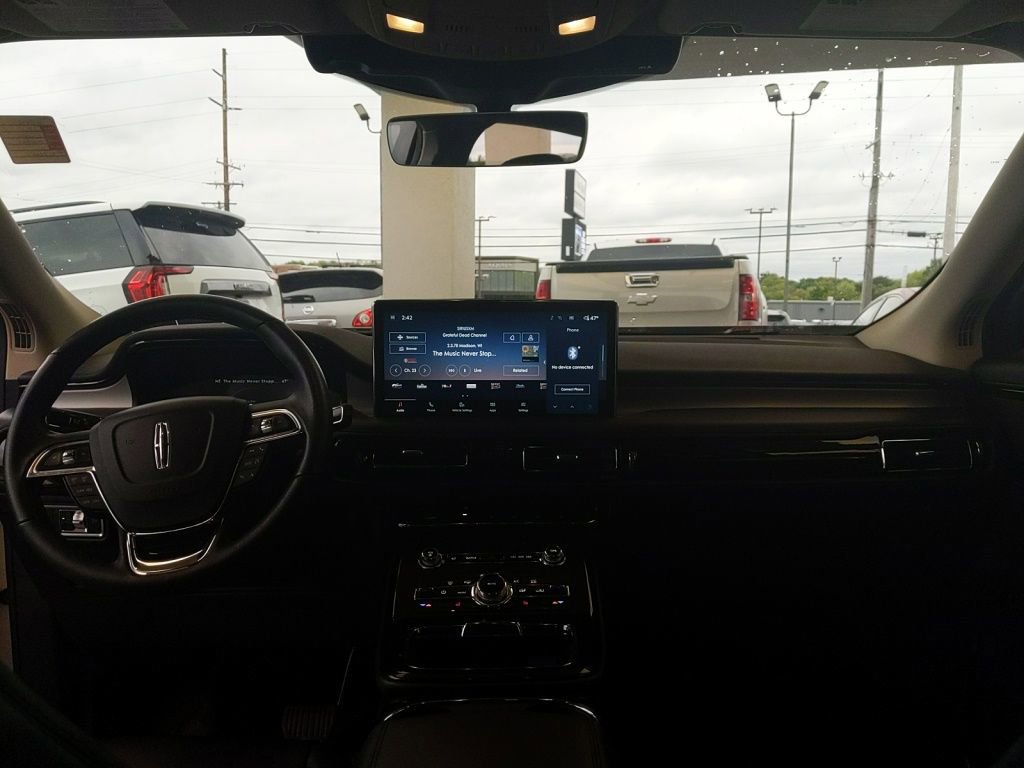 Used 2022 Lincoln Nautilus AWD image 12