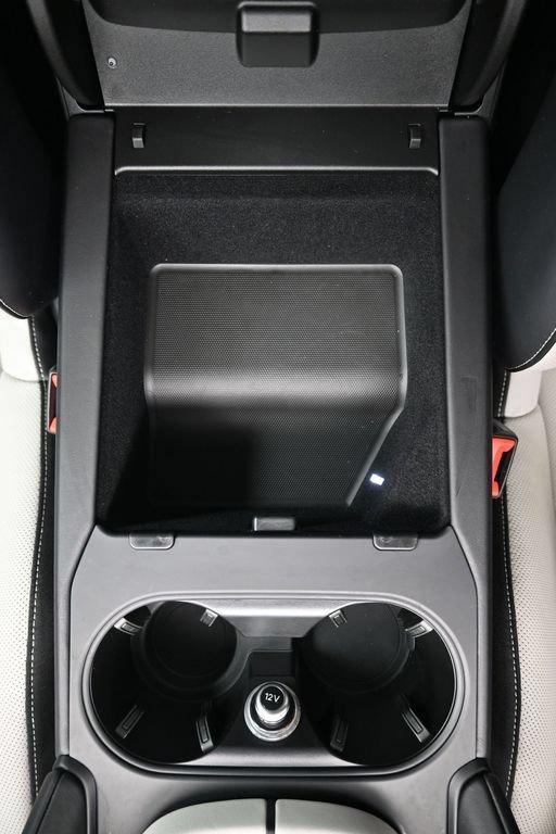 Certified 2024 Porsche Cayenne Turbo AWD/4WD image 20