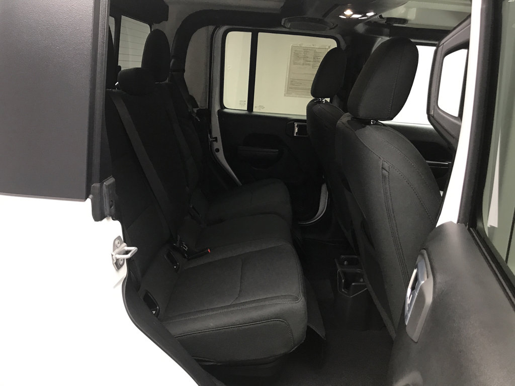 Used 2021 Jeep Gladiator Willys image 22