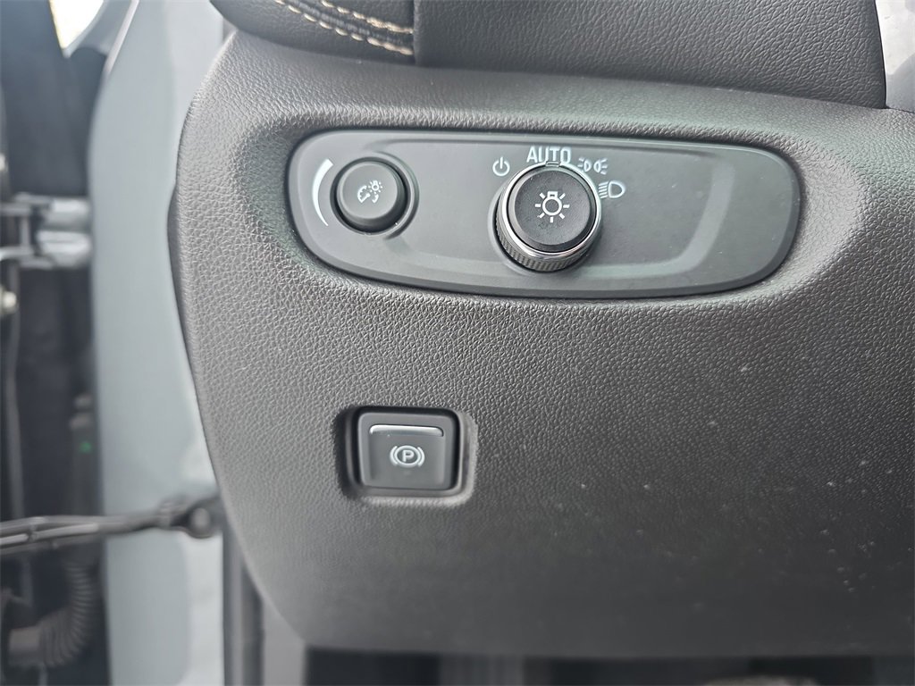 Certified 2023 Chevrolet Blazer LT w/ Convenience Package image 25