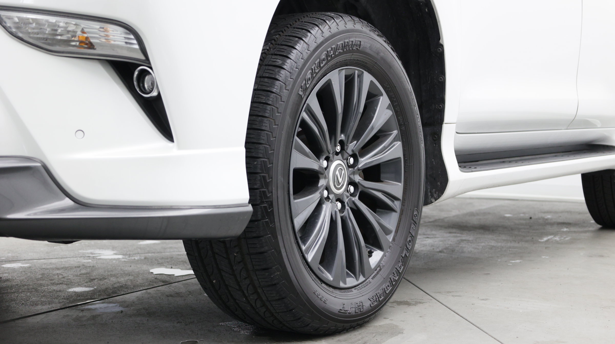 Used 2022 Lexus GX 460 Premium w/ Accessory Package AWD/4WD image 7