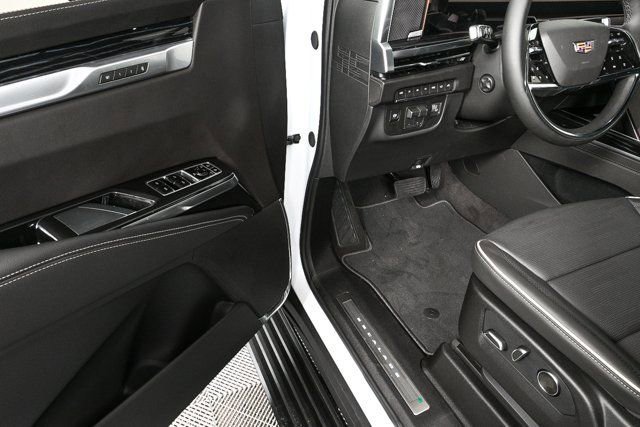 New 2026 Cadillac Escalade Sport w/ Touring Package image 8