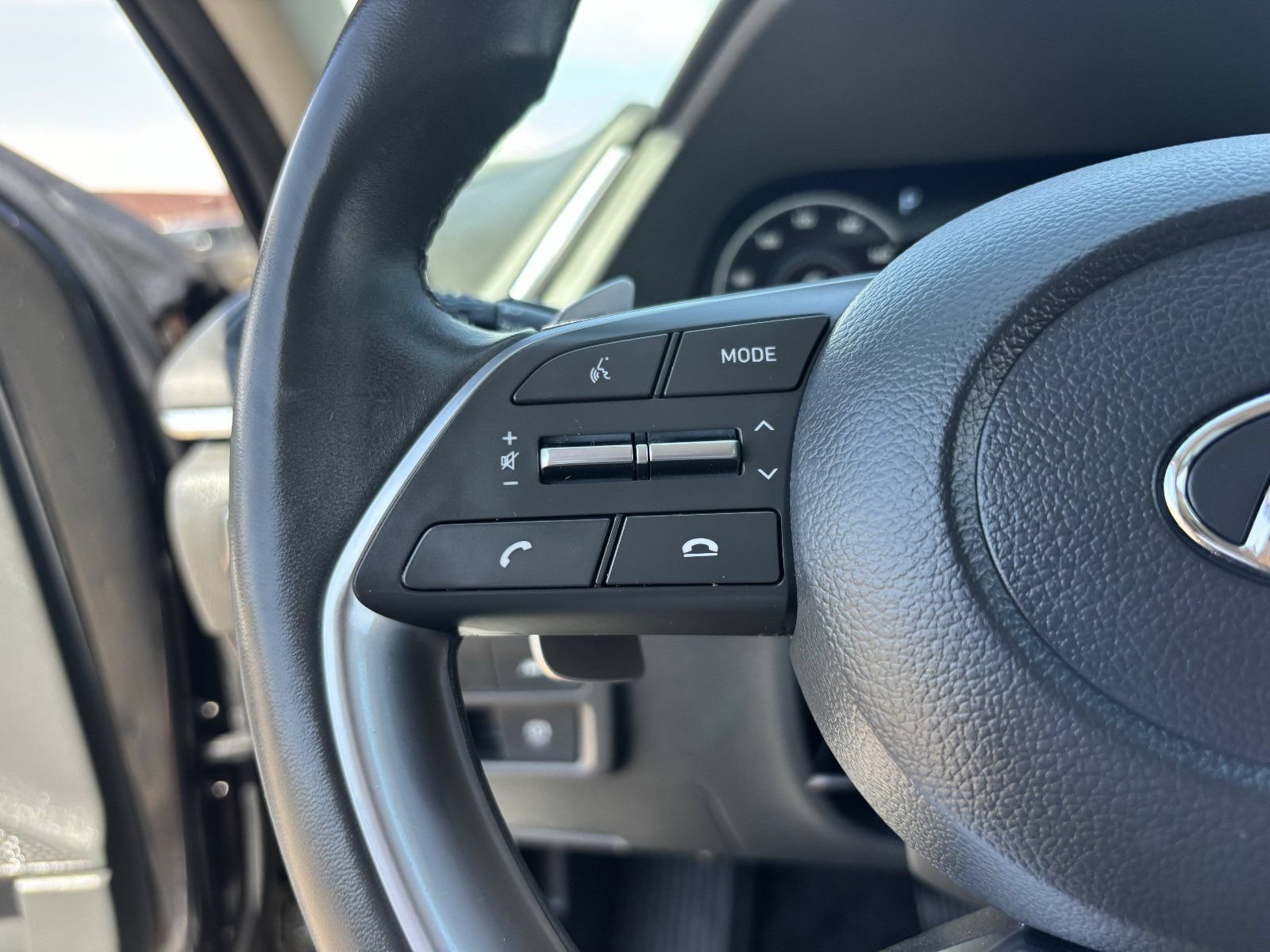 Used 2022 Hyundai Sonata Limited FWD image 29