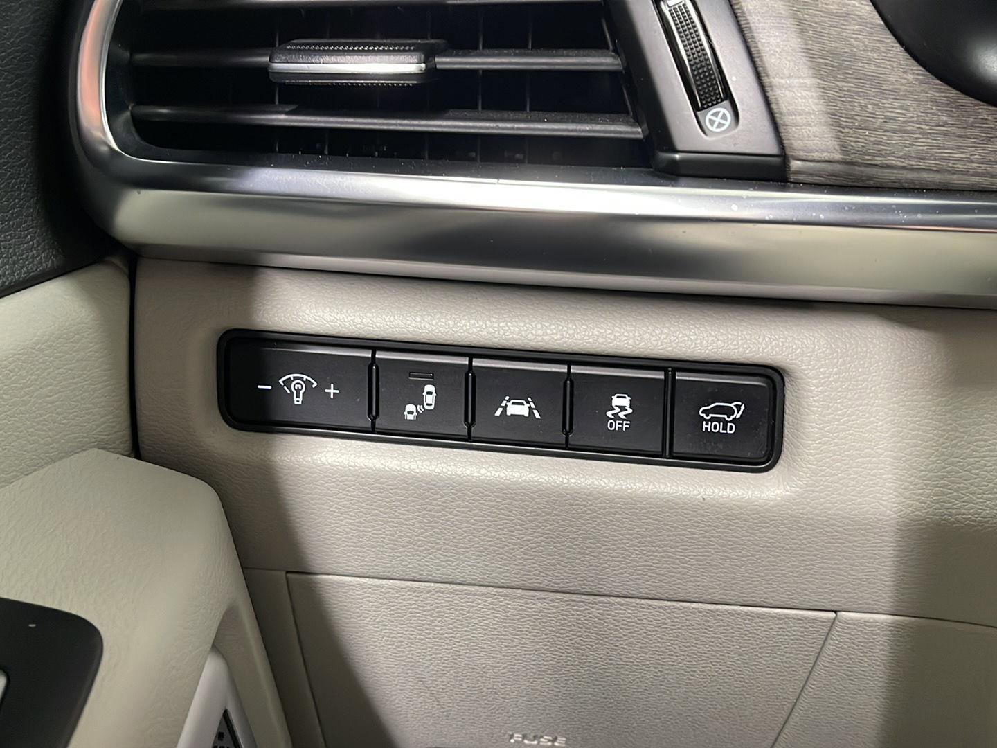 Used 2022 Kia Telluride EX w/ EX Premium Package image 16