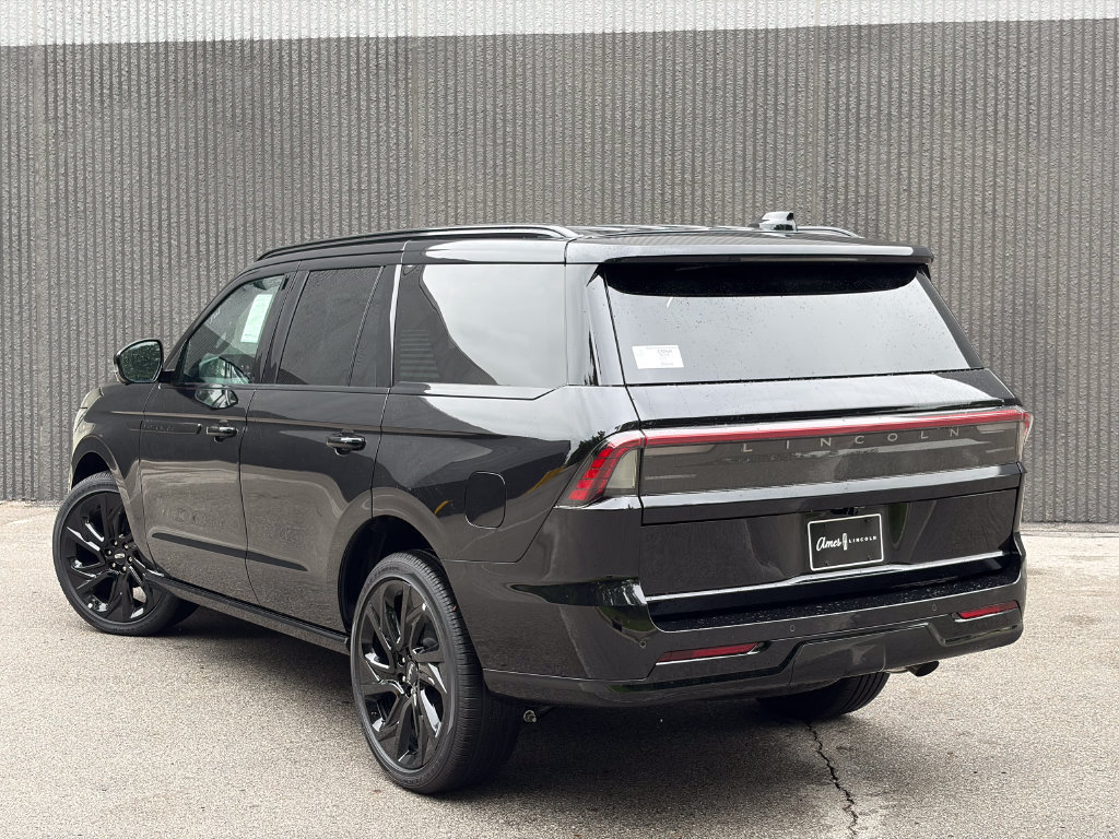 New 2027 Lincoln Navigator Reserve w/ Jet Appearance Package AWD/4WD image 5