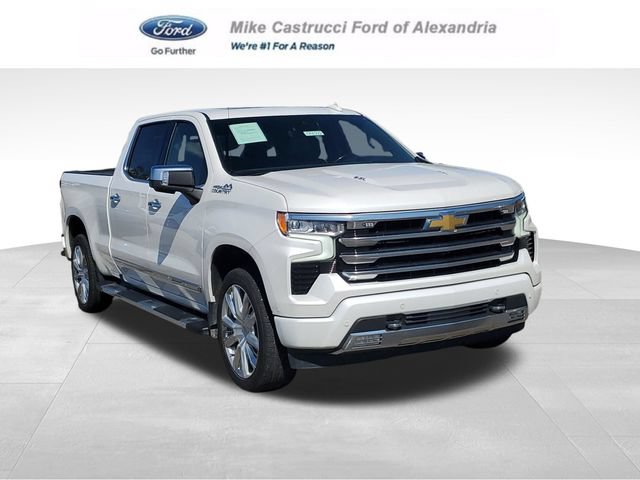 Used 2024 Chevrolet Silverado 1500 High Country w/ High Country Premium Package AWD/4WD image 1