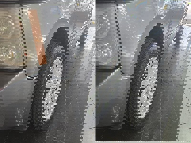 Used 2007 Land Rover Range Rover HSE image 30