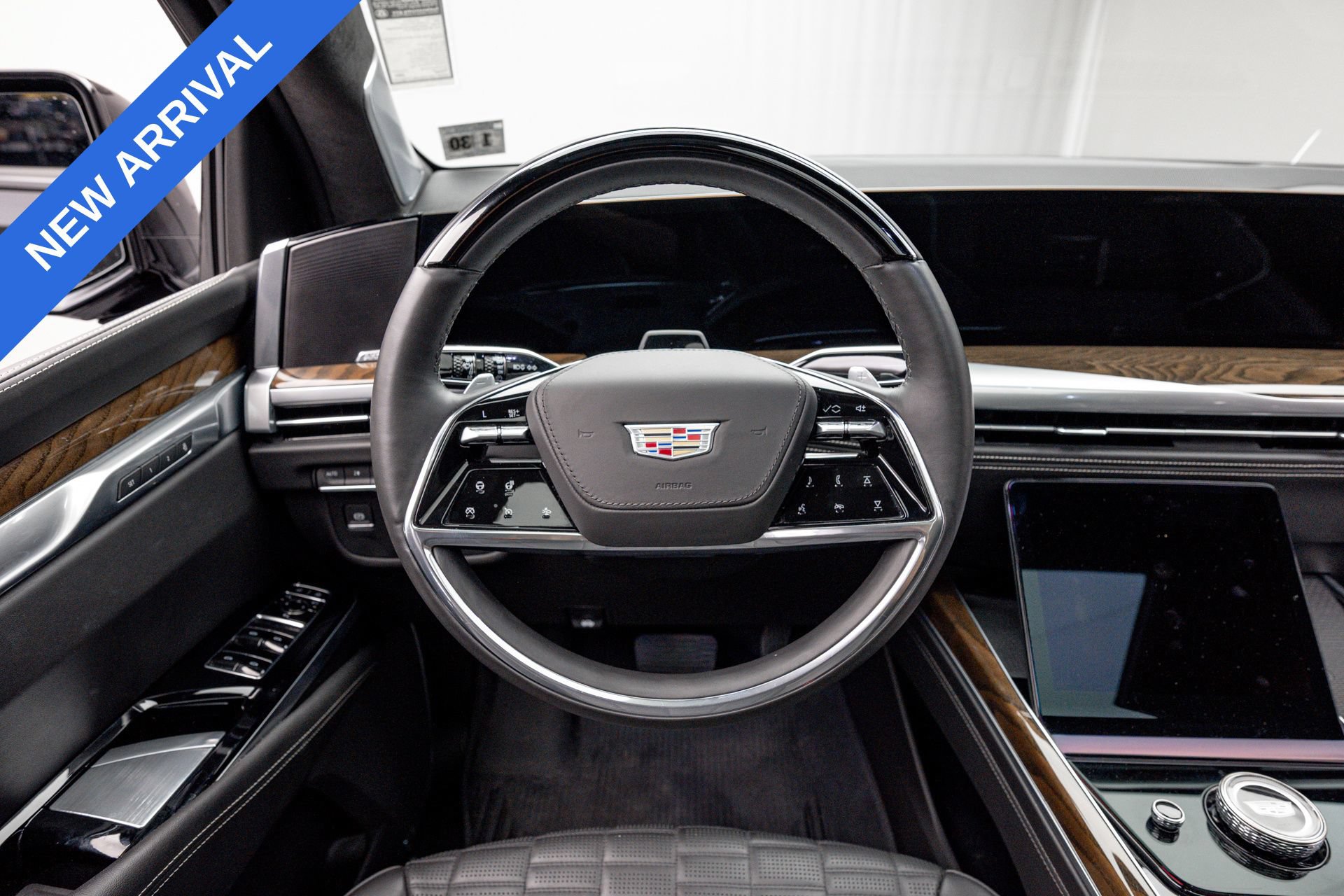 Used 2025 Cadillac Escalade Sport Platinum w/ LPO, Floor Liner Package AWD/4WD image 11
