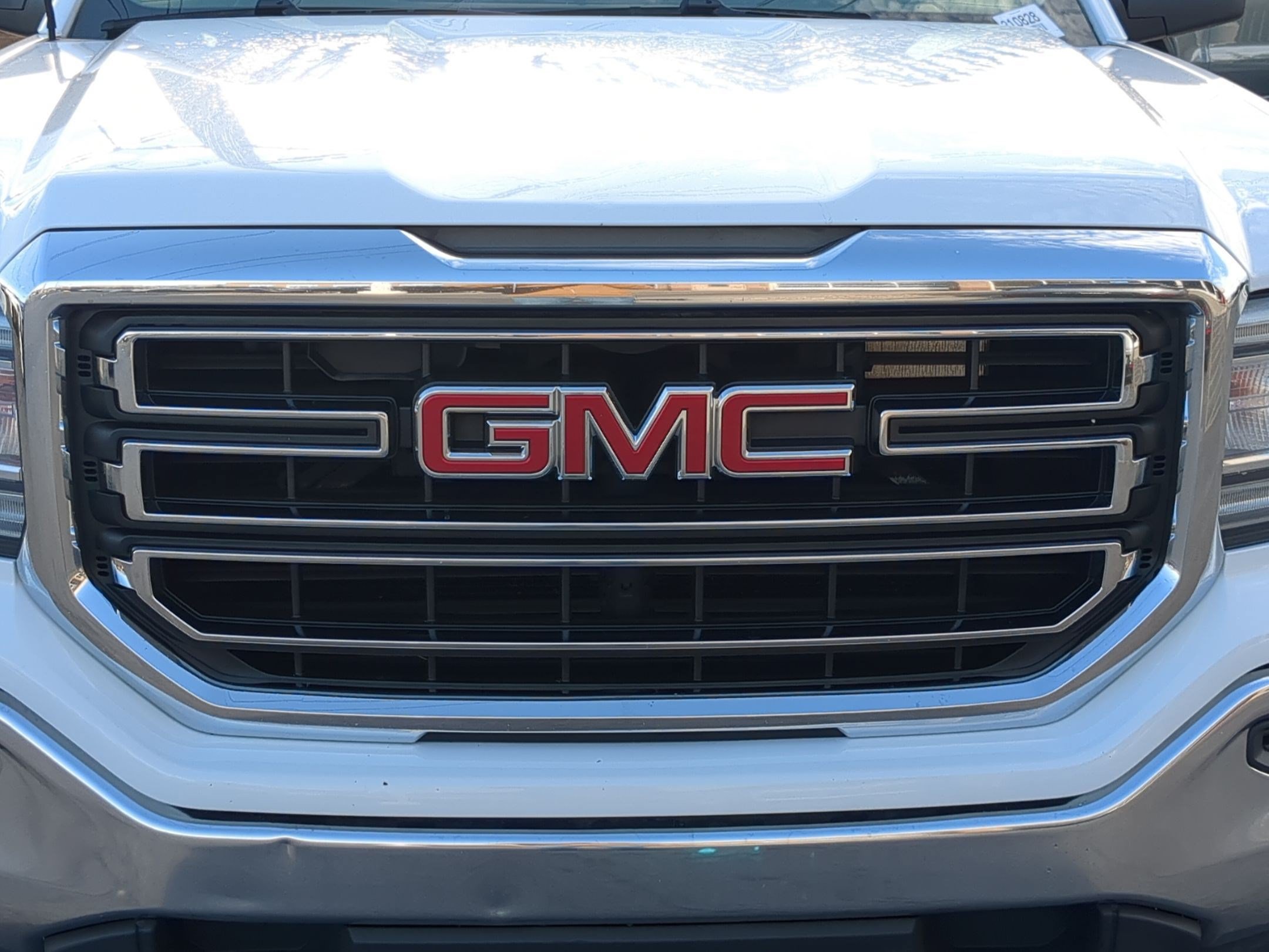 Used 2018 GMC Sierra 1500 2WD Regular Cab image 9