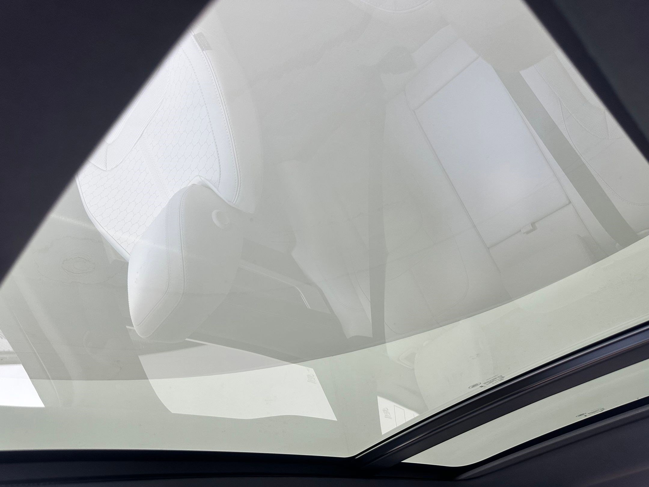 New 2026 Jaguar F-PACE R-Dynamic S image 12
