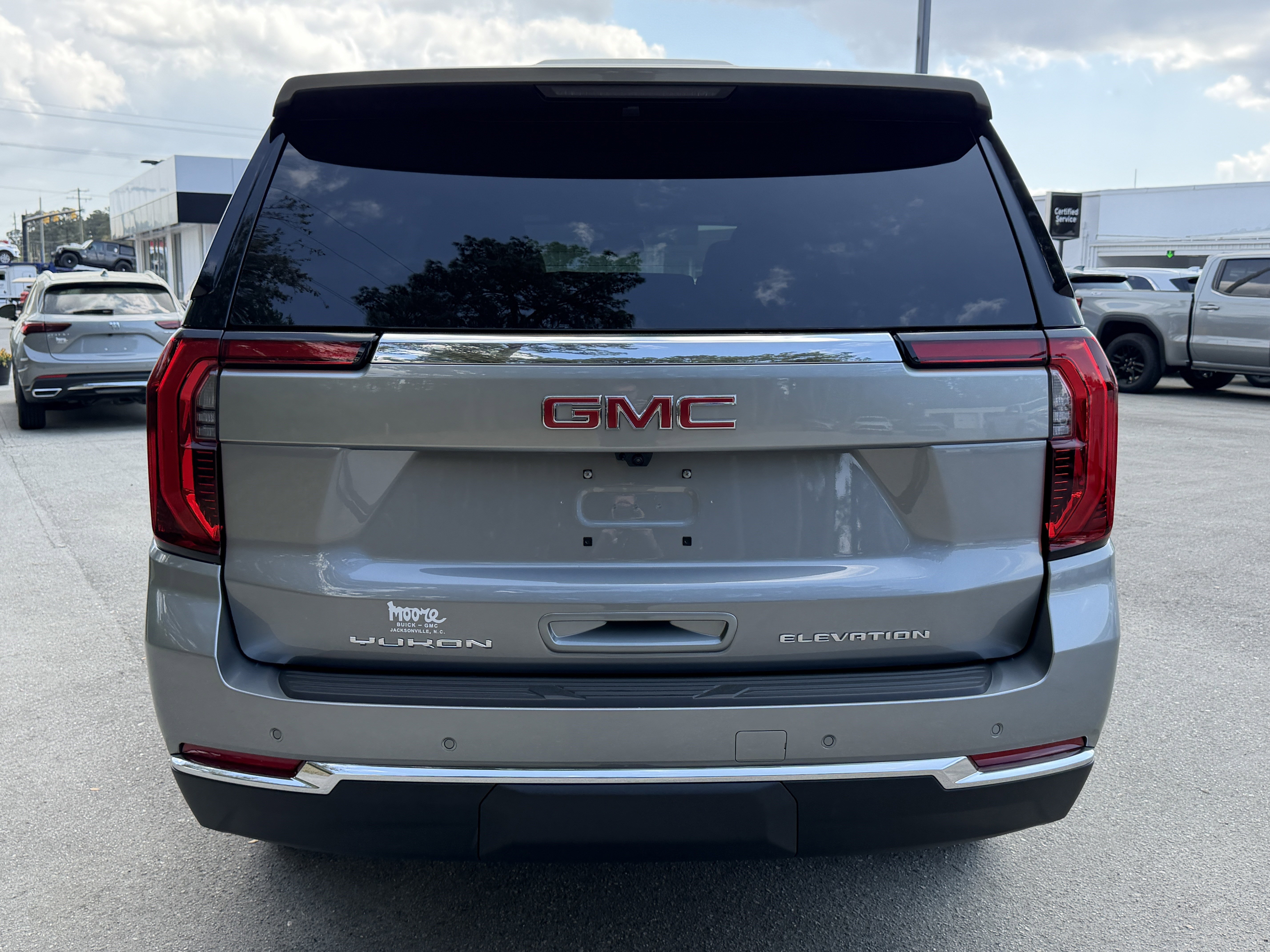 New 2026 GMC Yukon XL Elevation RWD image 9