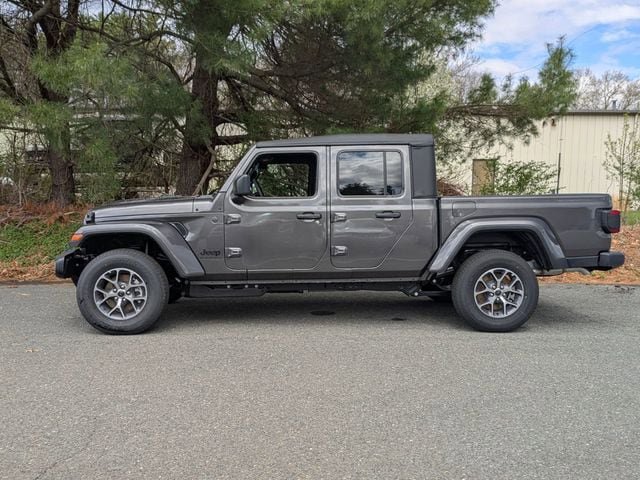 New 2026 Jeep Gladiator Sport AWD/4WD image 8