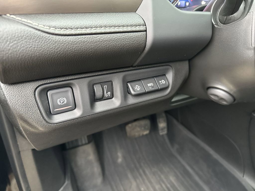 Certified 2023 GMC Acadia Denali w/ Denali Ultimate Package image 28