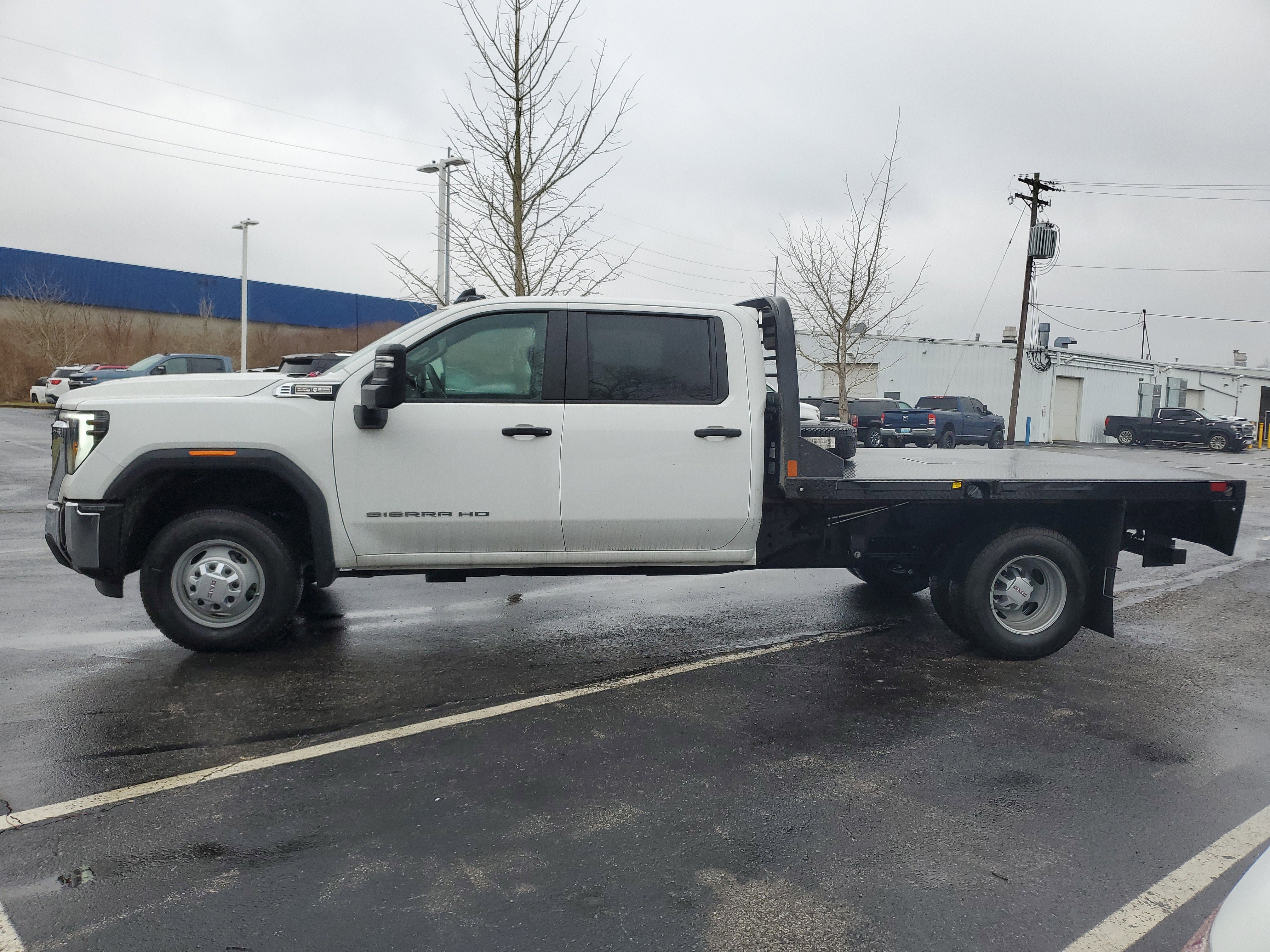 New 2025 GMC Sierra 3500 Pro w/ Convenience Package AWD/4WD image 8