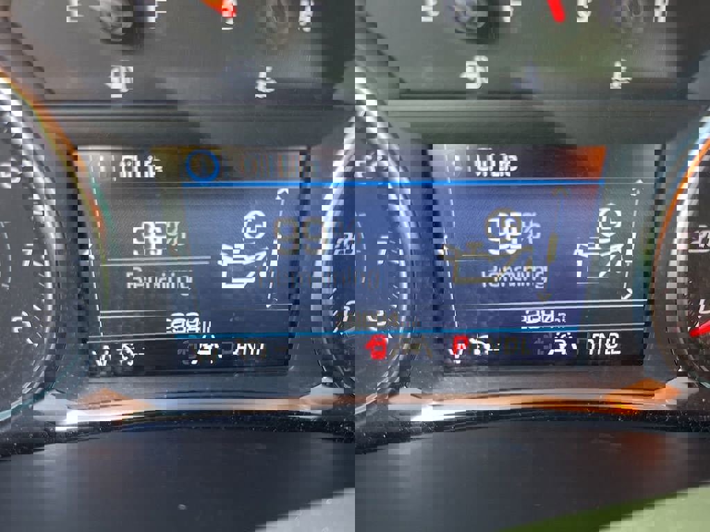 Used 2023 Chevrolet Equinox LT image 28