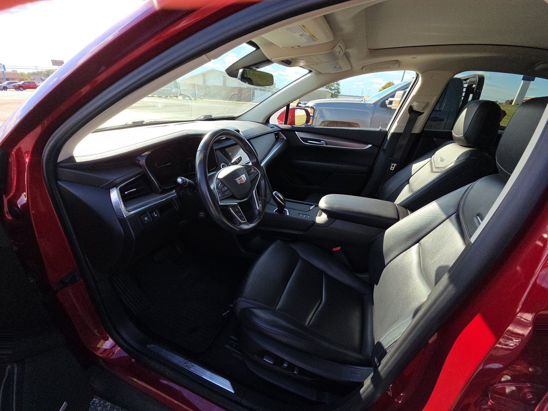 Used 2019 Cadillac XT5 Luxury AWD/4WD image 8