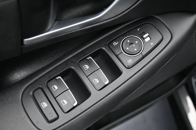 Used 2025 Hyundai Sonata SEL FWD image 14