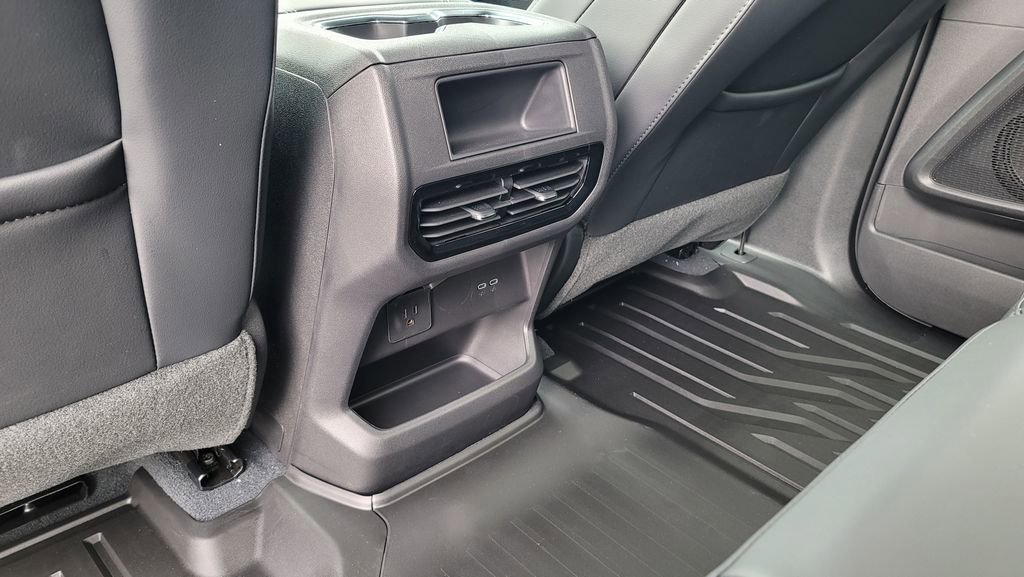 New 2026 Chevrolet Silverado EV LT image 27