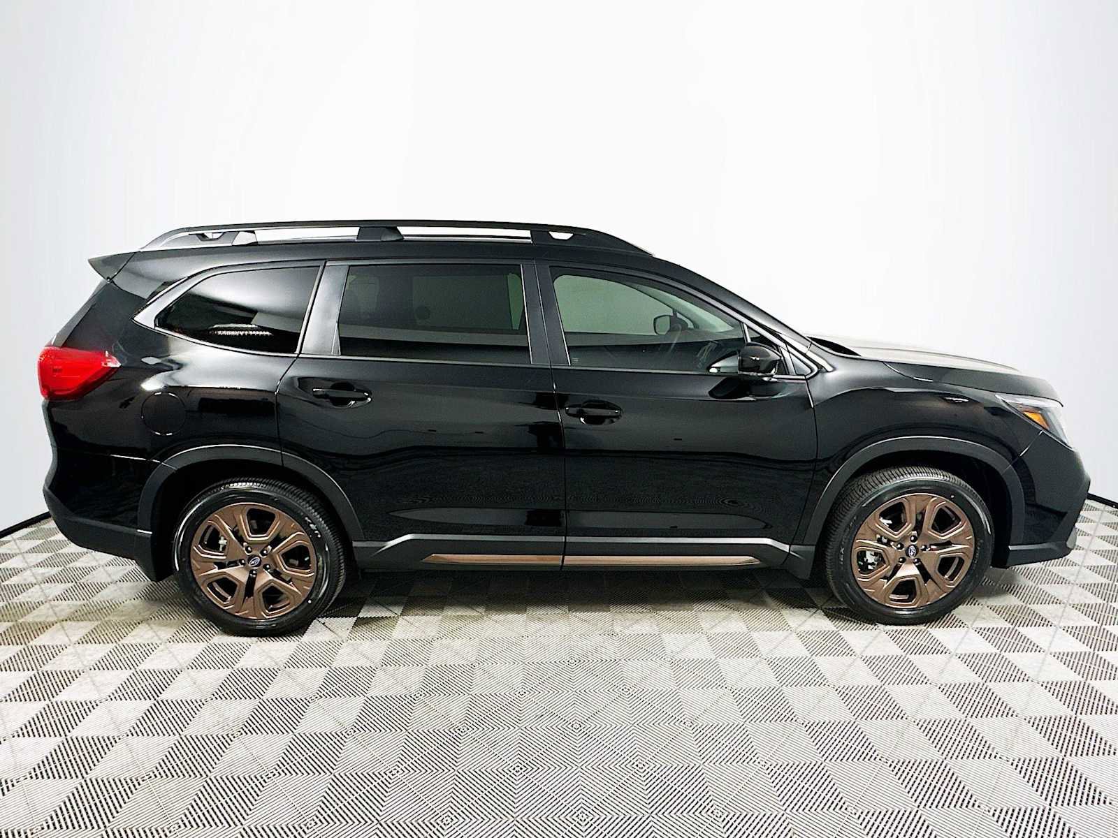 New 2025 Subaru Ascent Bronze Edition image 8
