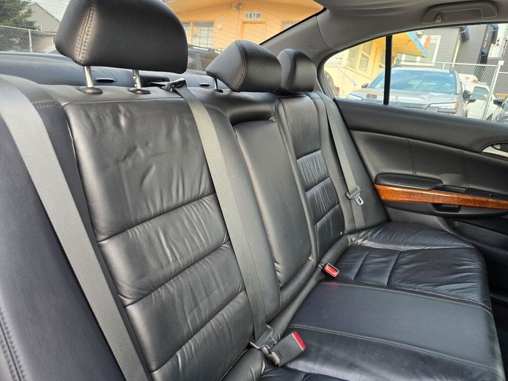 Used 2011 Honda Accord EX-L image 14