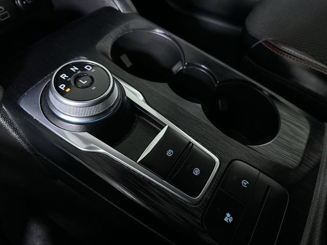 Used 2025 Ford Escape ST-Line image 16