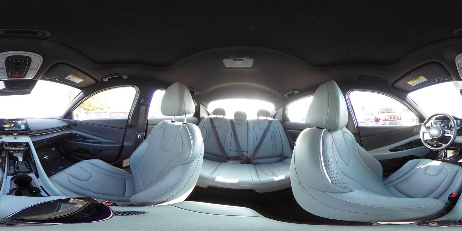 Used 2025 Hyundai Elantra Limited image 43