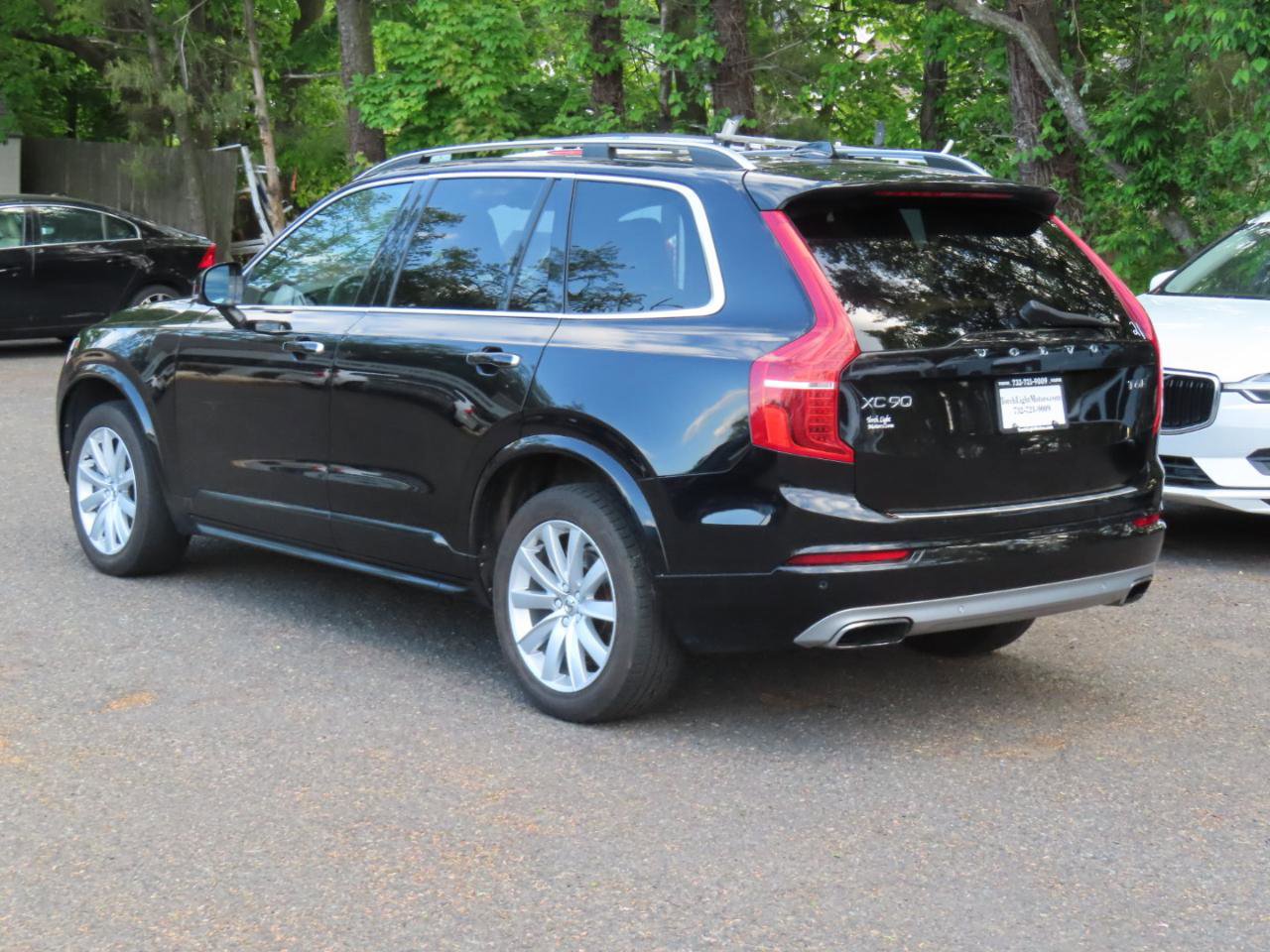 Used 2016 Volvo XC90 T6 Momentum w/ Protection Package Plus AWD/4WD image 2