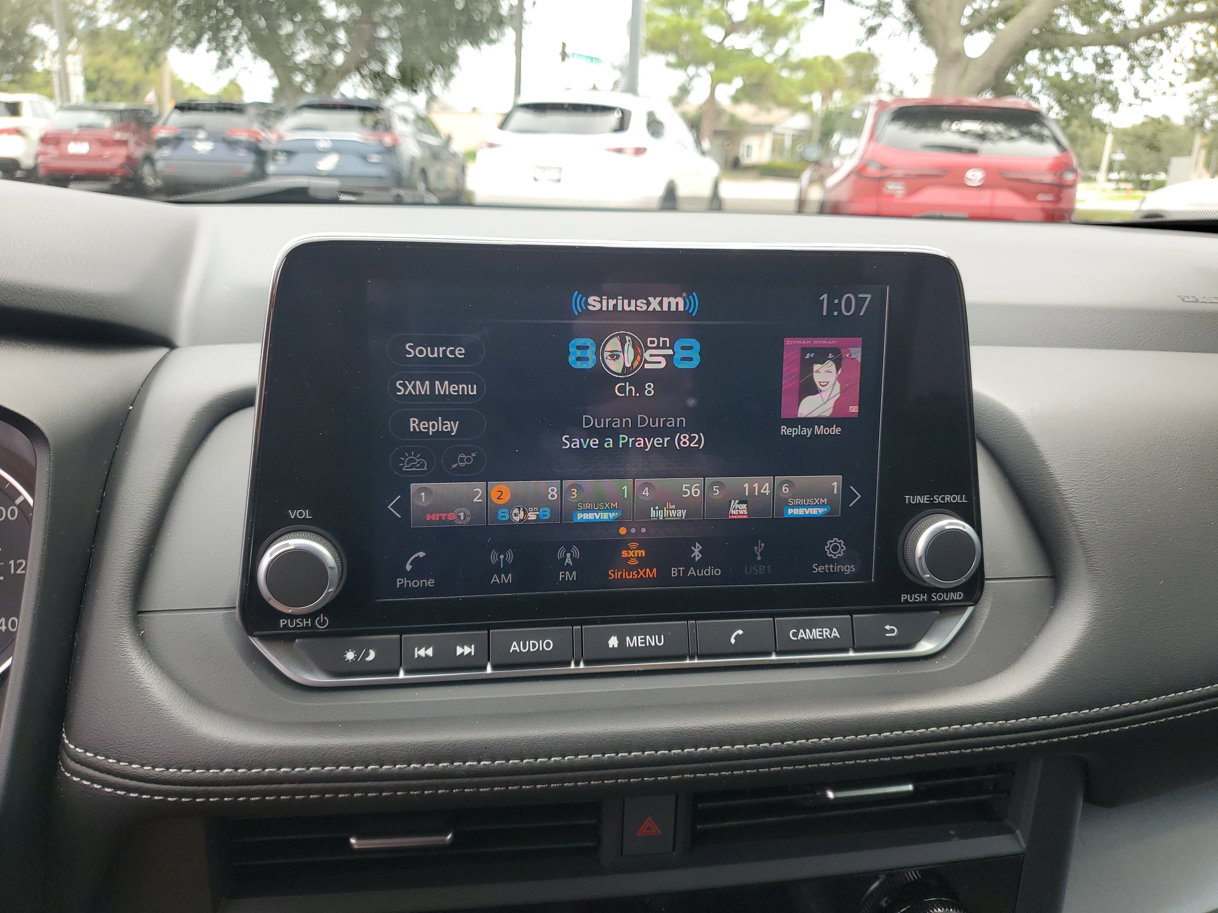 Used 2024 Nissan Rogue SV image 23