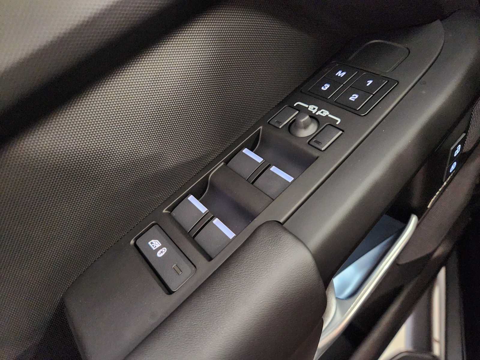 Used 2026 Land Rover Defender 130 S AWD/4WD image 23