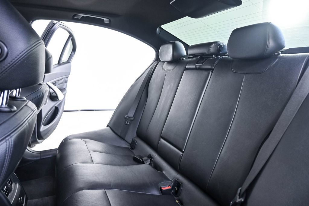 Used 2015 BMW 335i Sedan RWD image 22