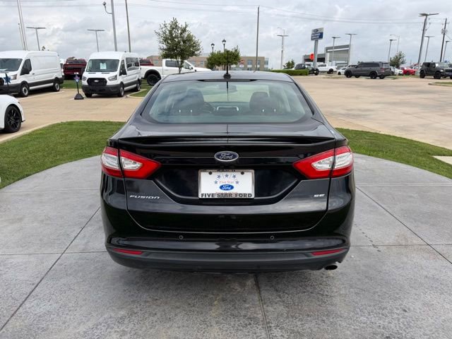 Used 2016 Ford Fusion SE w/ Equipment Group 201A image 5