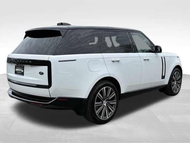 Used 2023 Land Rover Range Rover SE image 6